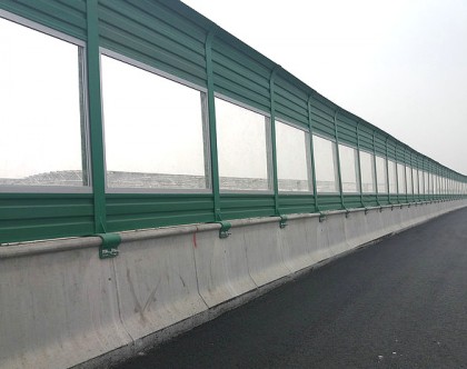 云南城市道路聲屏障項(xiàng)目